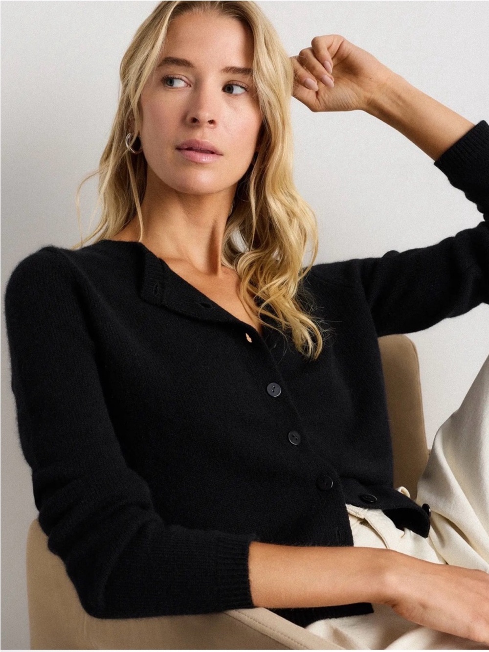 Quince Women’s Mongolian Cashmere Cropped Crew Cardigan Black large NWT - Picture 3 of 9